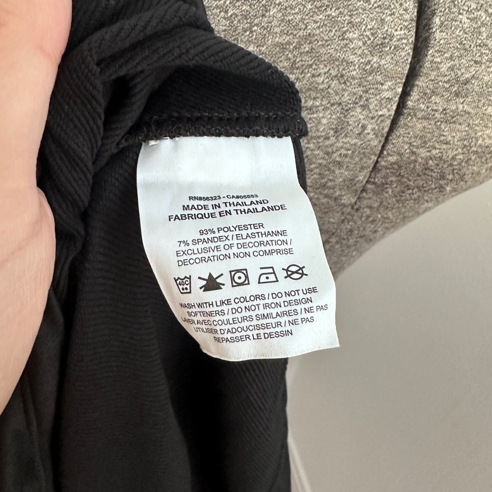 BMW Black Quarter-Zip Pullover - Picture 6 of 6